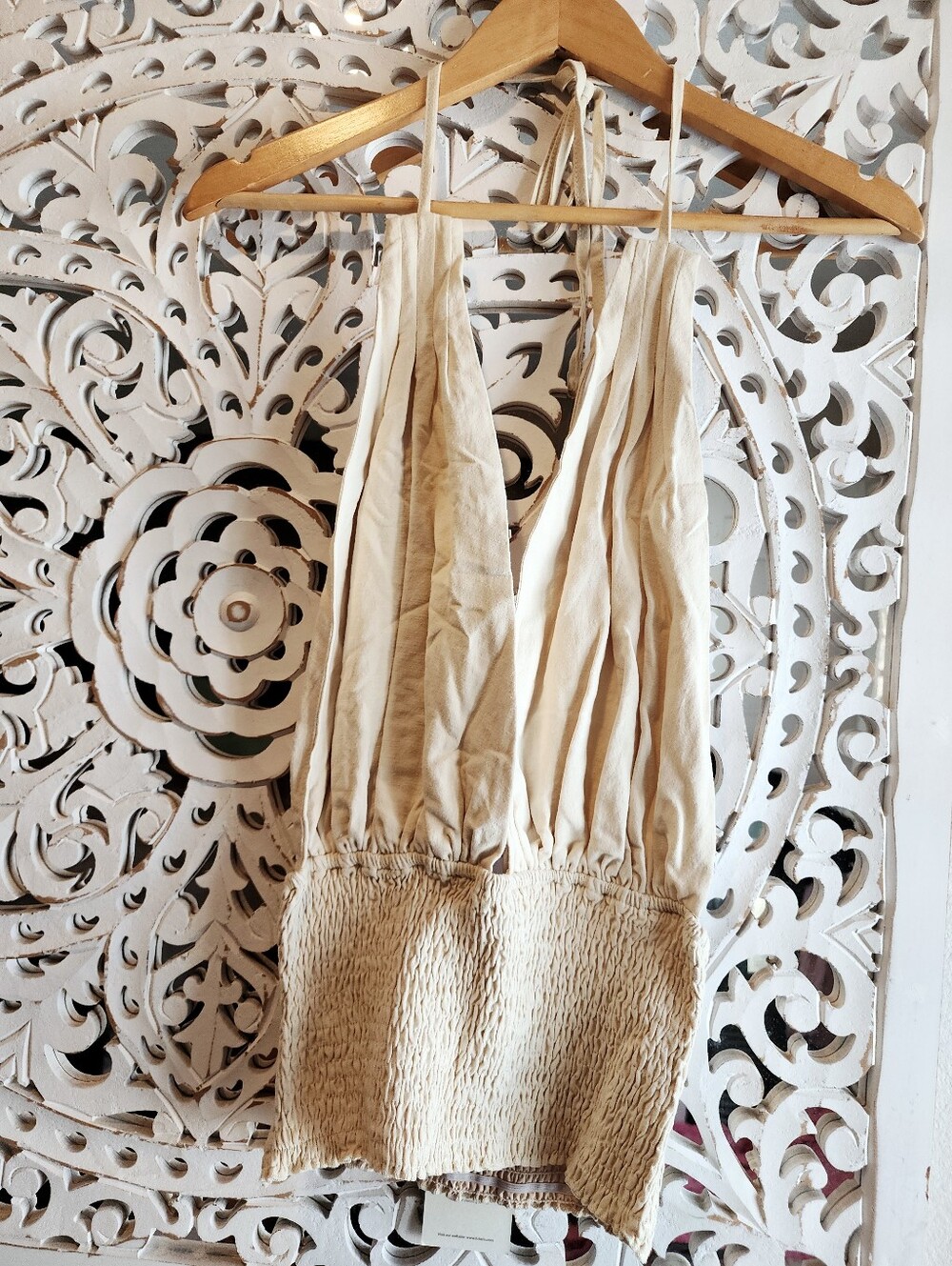 FUTARIO BOHEMIAN COTTON-LINEN SMOKED CROP HALTER TOP V-NECK SIZE SMALL - Picture 11 of 13